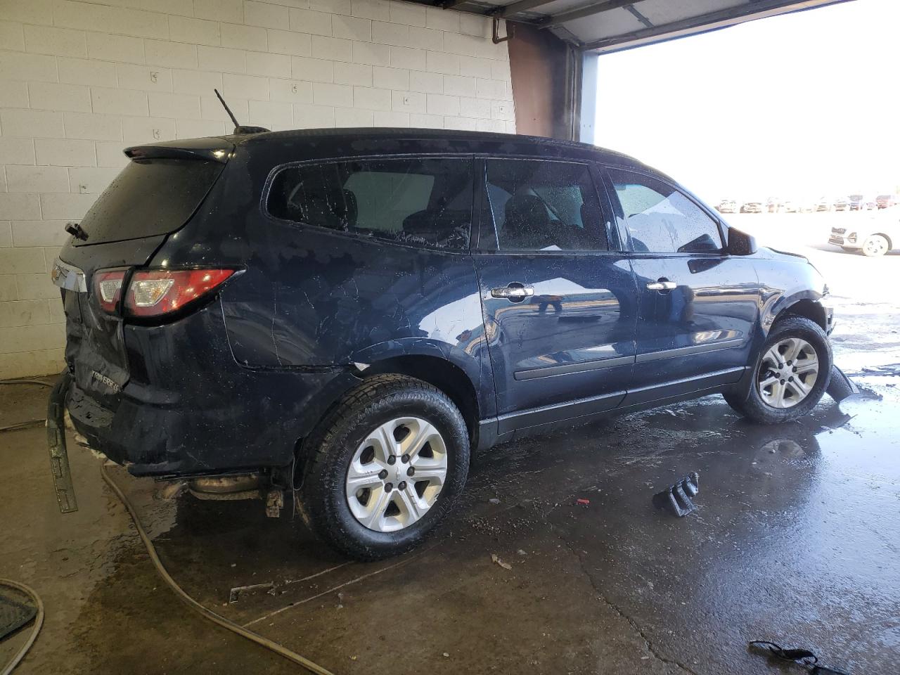 2016 Chevrolet Traverse - Image 3