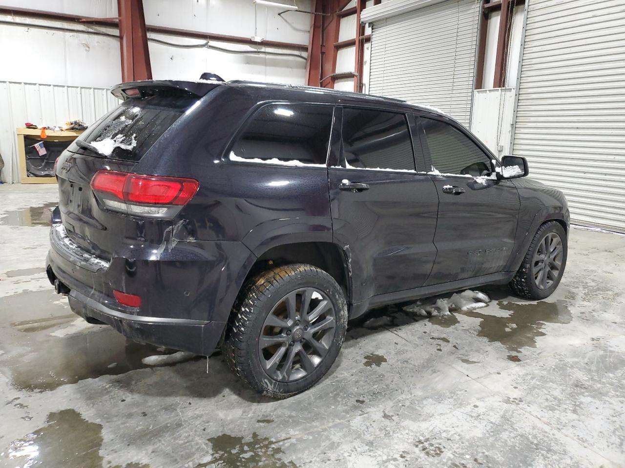 2018 Jeep Grand Cherokee - Image 3