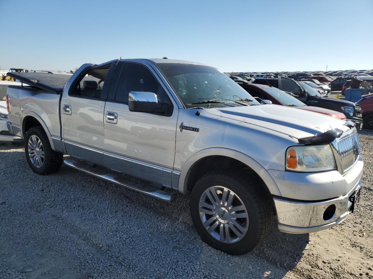 2007 Lincoln Mark LT - Image 4