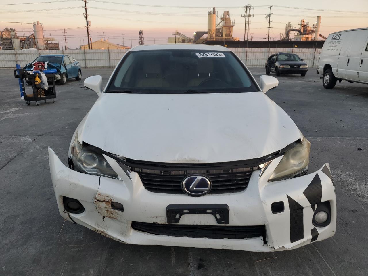 VIN JTHKD5BH7D2140505 2013 LEXUS CT 200 no.5