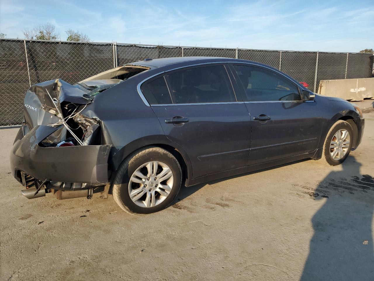 2011 Nissan Altima - Image 3