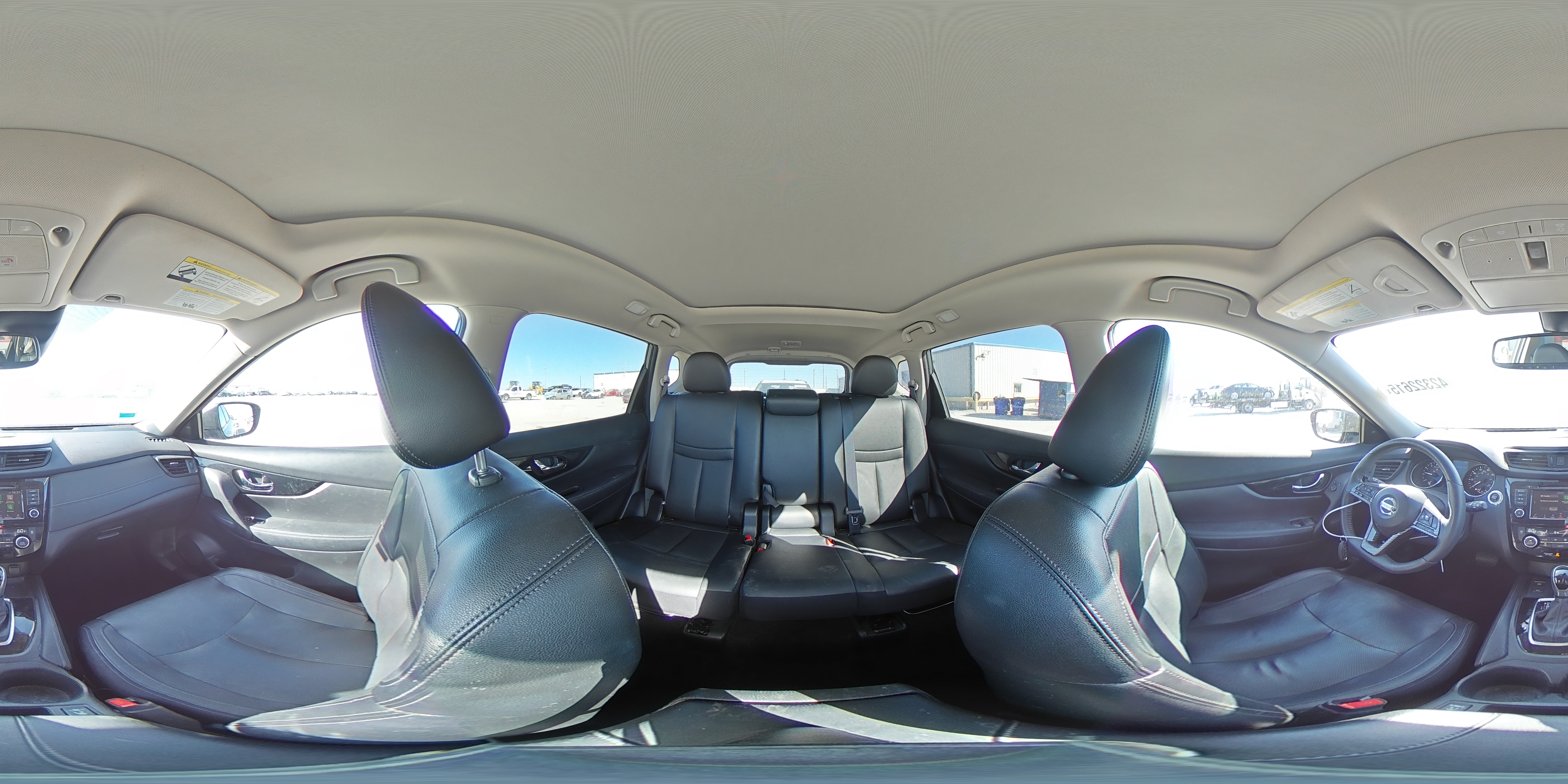 2019 Nissan Rogue - Image 16