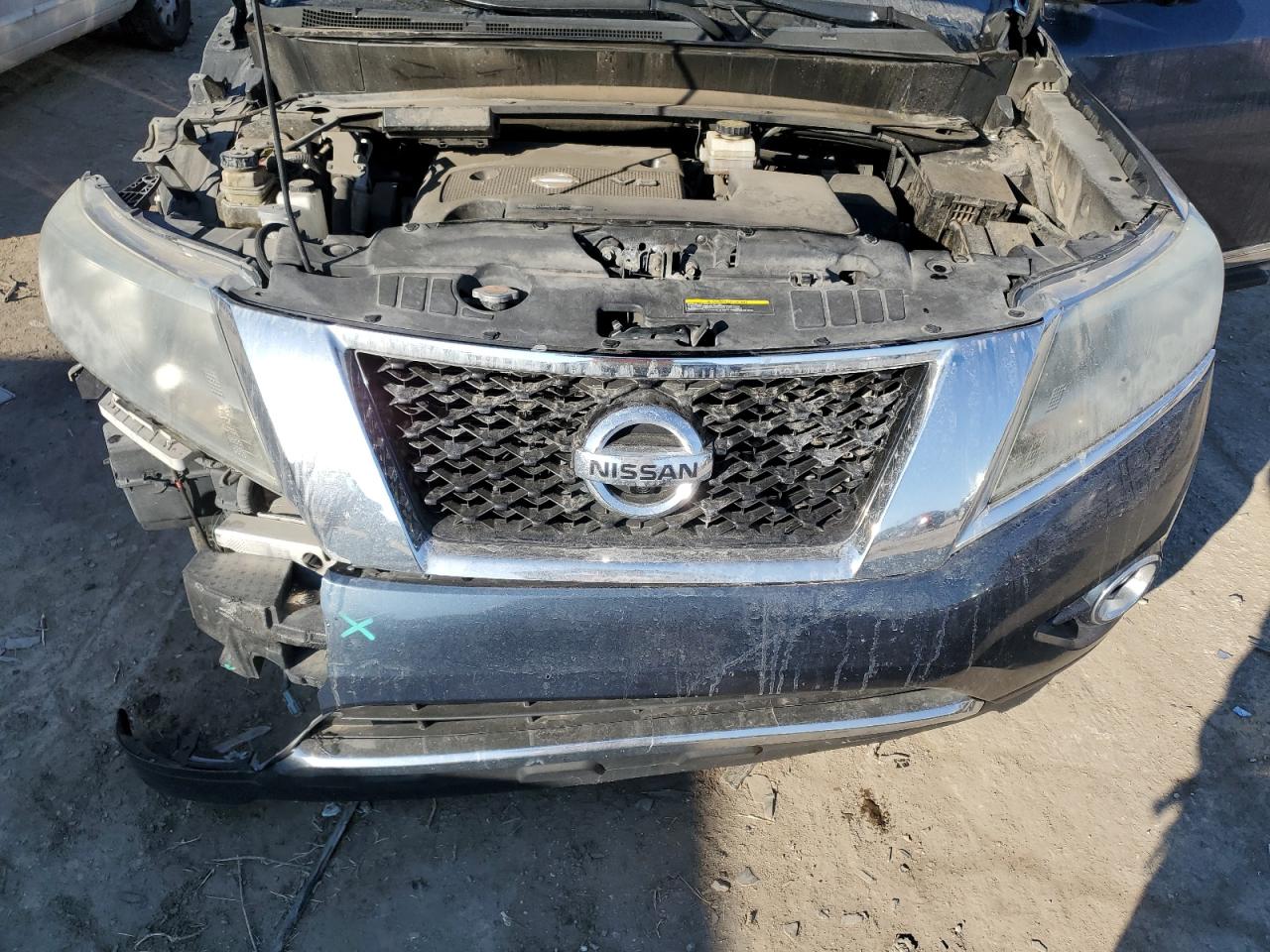 2015 Nissan Pathfinder - Image 12