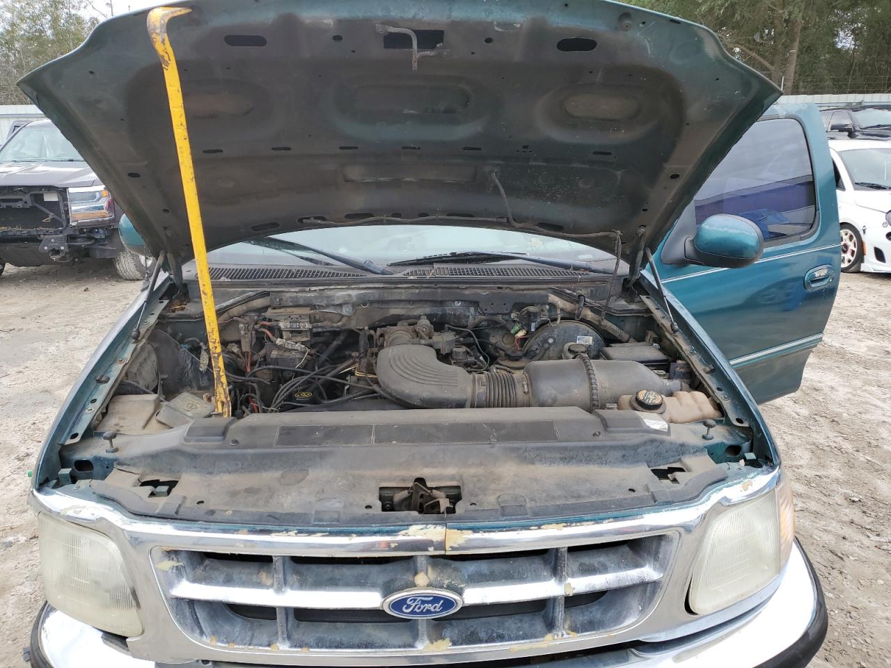 1998 Ford F150 VIN: 1FTZX17W6WNB38625 Lot: 84558114