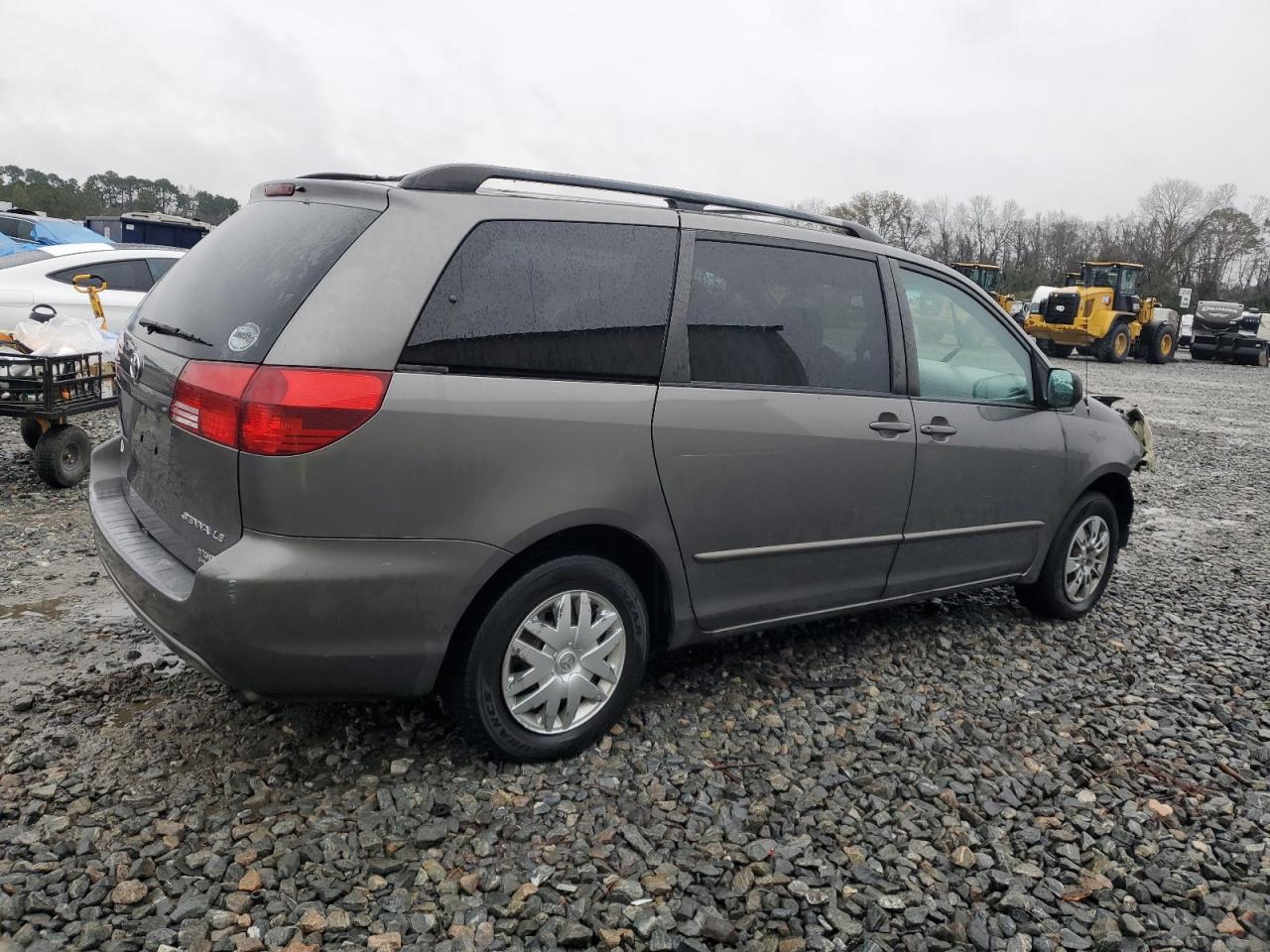 2005 Toyota Sienna - Image 3