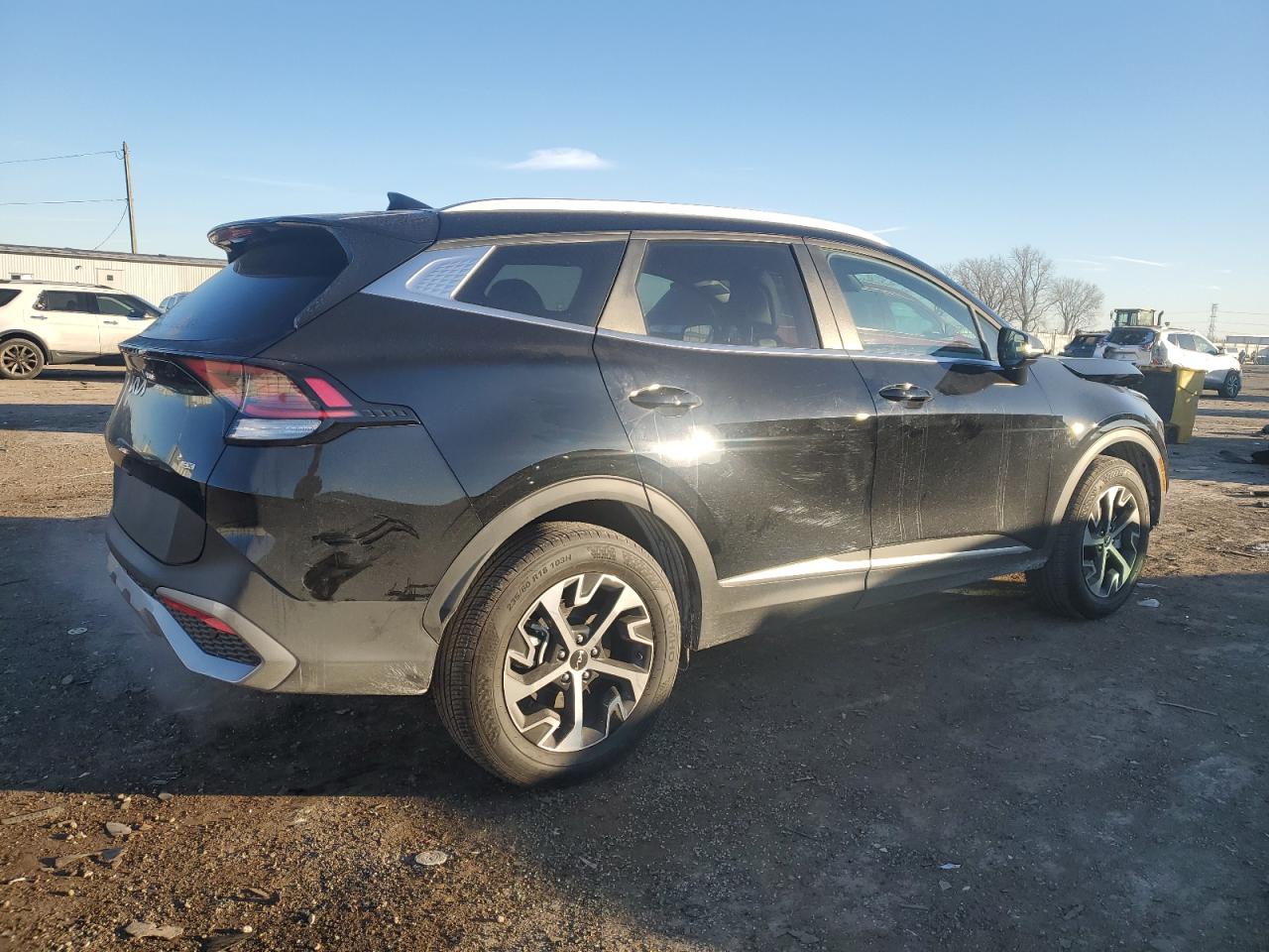 2024 Kia Sportage - Image 3