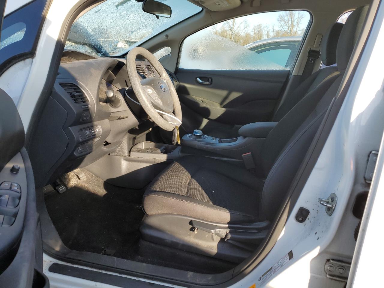 2017 Nissan Leaf - Image 7