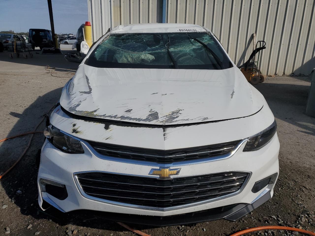 2017 Chevrolet Malibu - Image 5