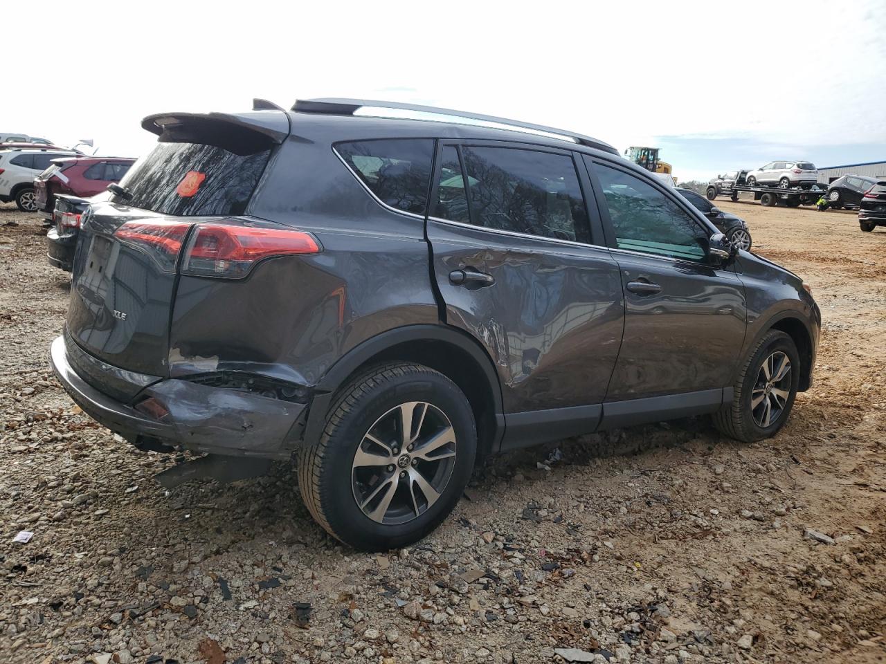 2018 Toyota RAV 4 - Image 3