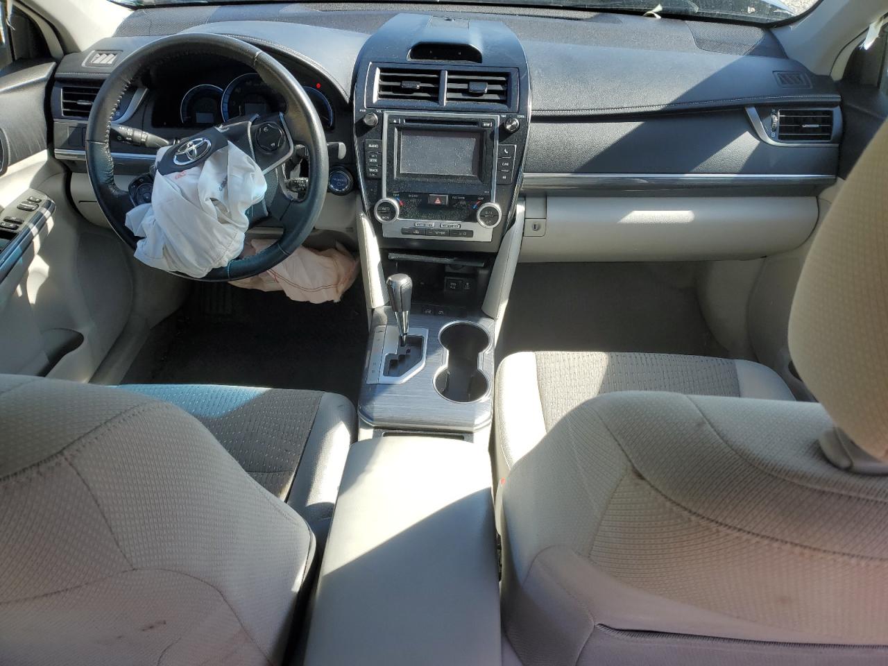 2012 Toyota Camry - Image 8