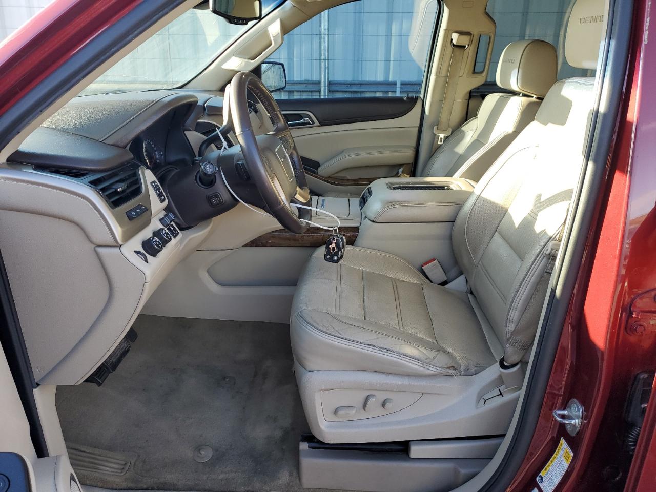 2016 GMC Yukon - Image 7