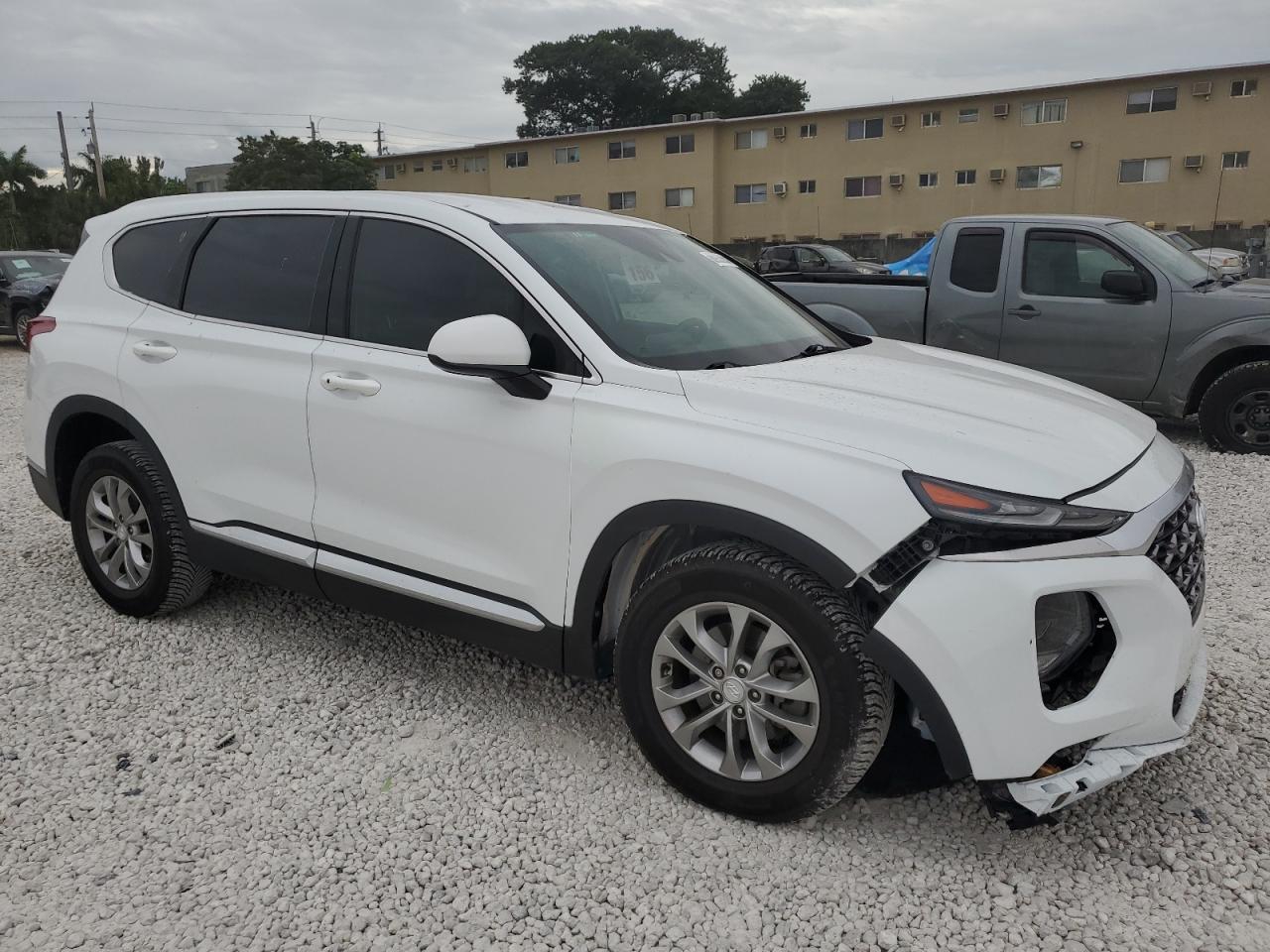 2020 Hyundai Santa Fe - Image 4
