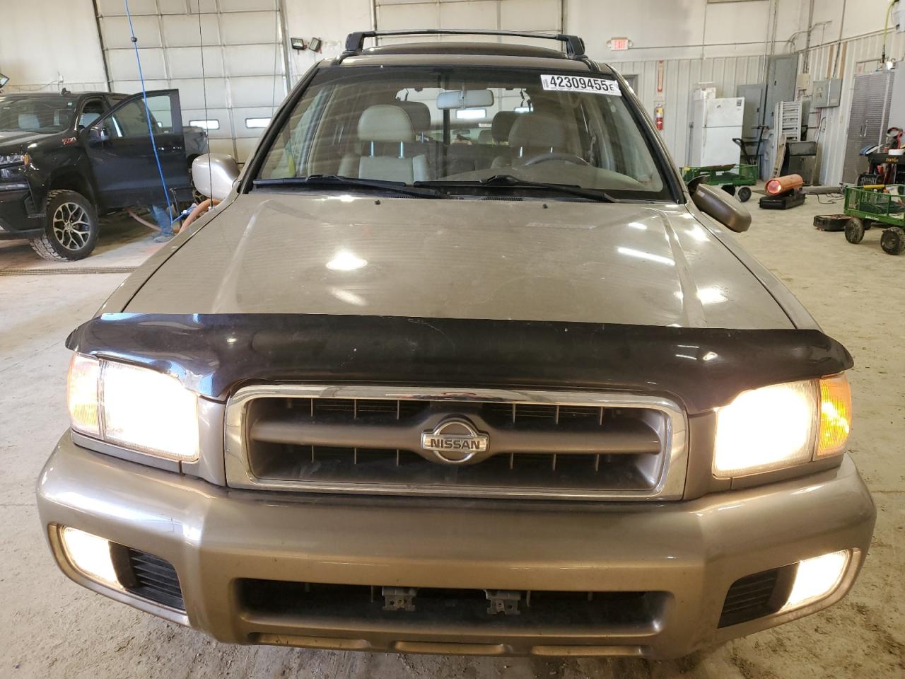 2001 Nissan Pathfinder - Image 5
