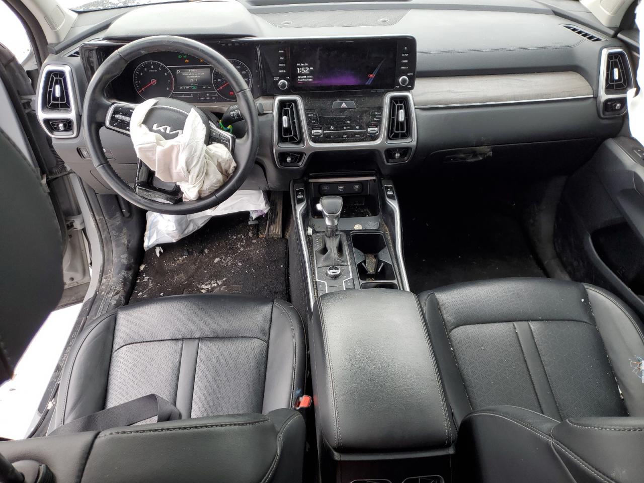 2022 Kia Sorento - Image 8