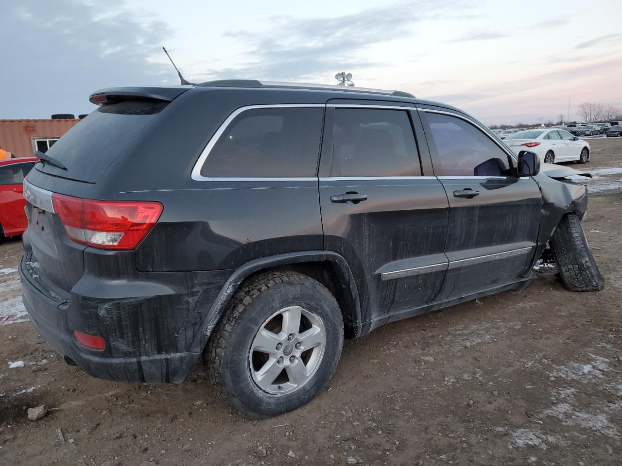 2011 Jeep Grand Cherokee - Image 3