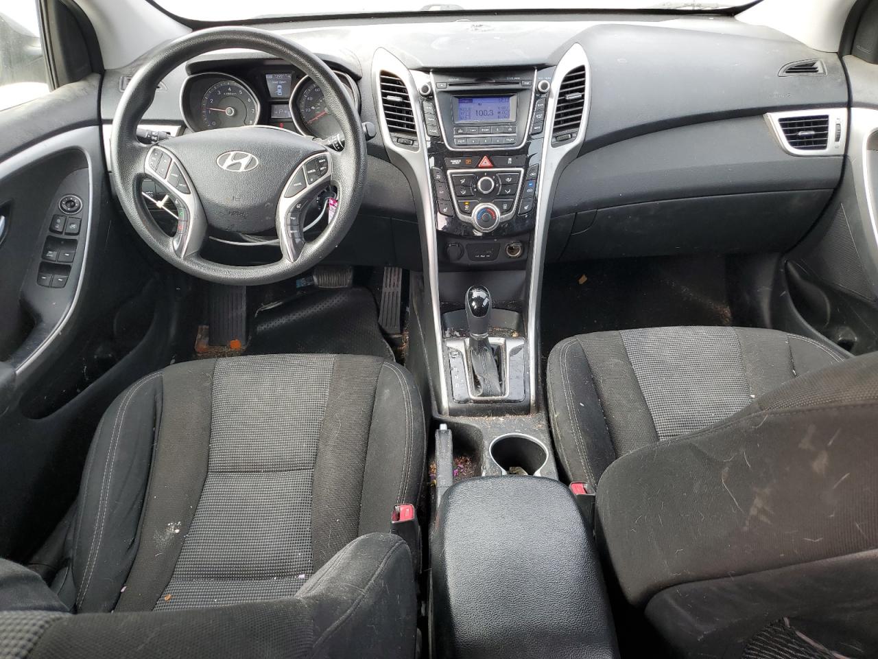 2014 Hyundai Elantra - Image 8