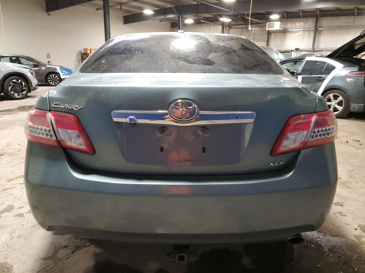 2011 Toyota Camry - Image 6