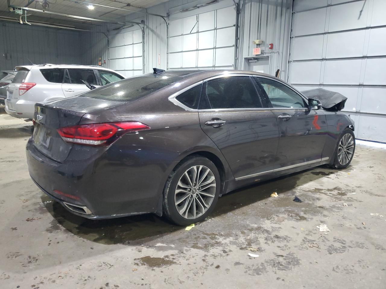 2016 Hyundai Genesis - Image 3