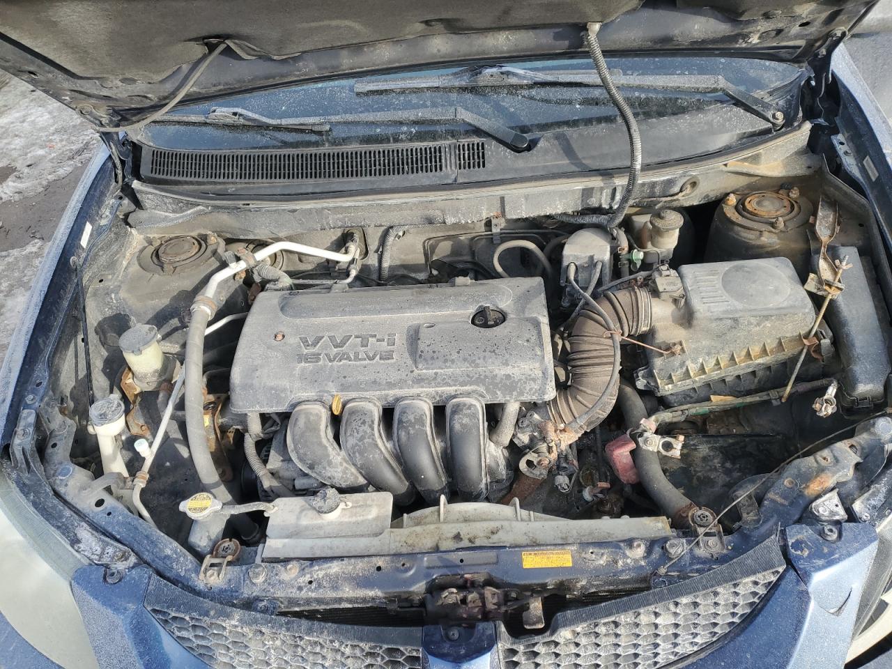 2004 Pontiac Vibe - Image 12