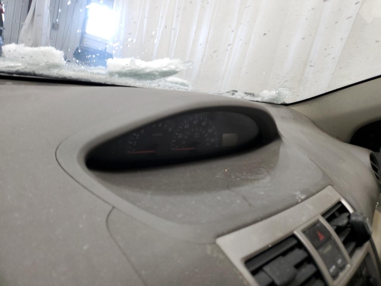 2010 Toyota Yaris - Image 9