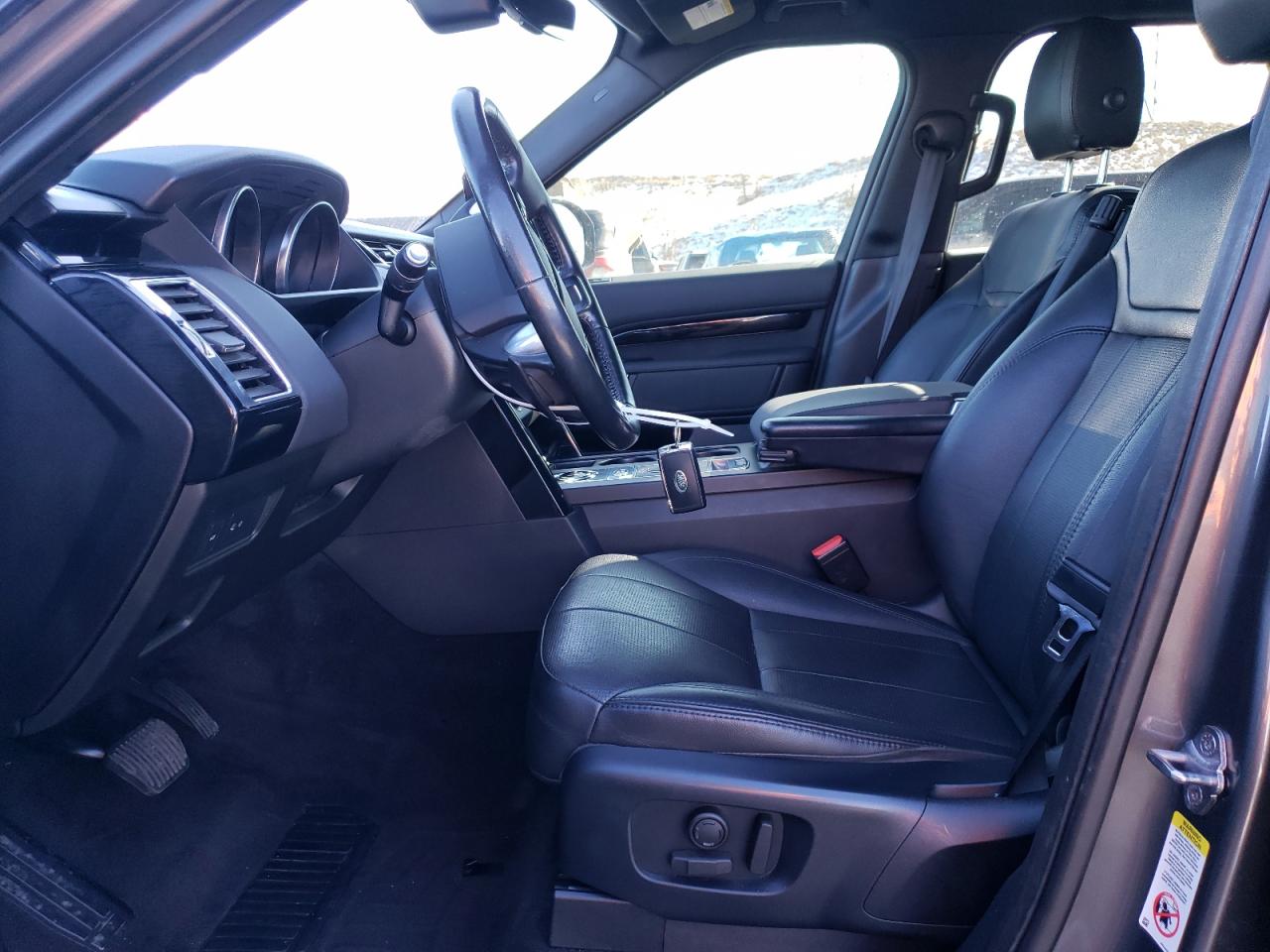 2019 Land Rover Discovery - Image 7