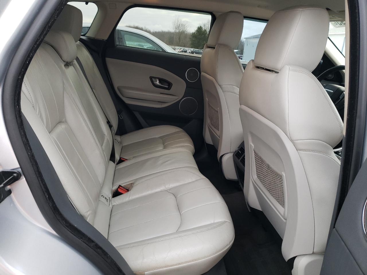 2016 Land Rover Range Rover - Image 10