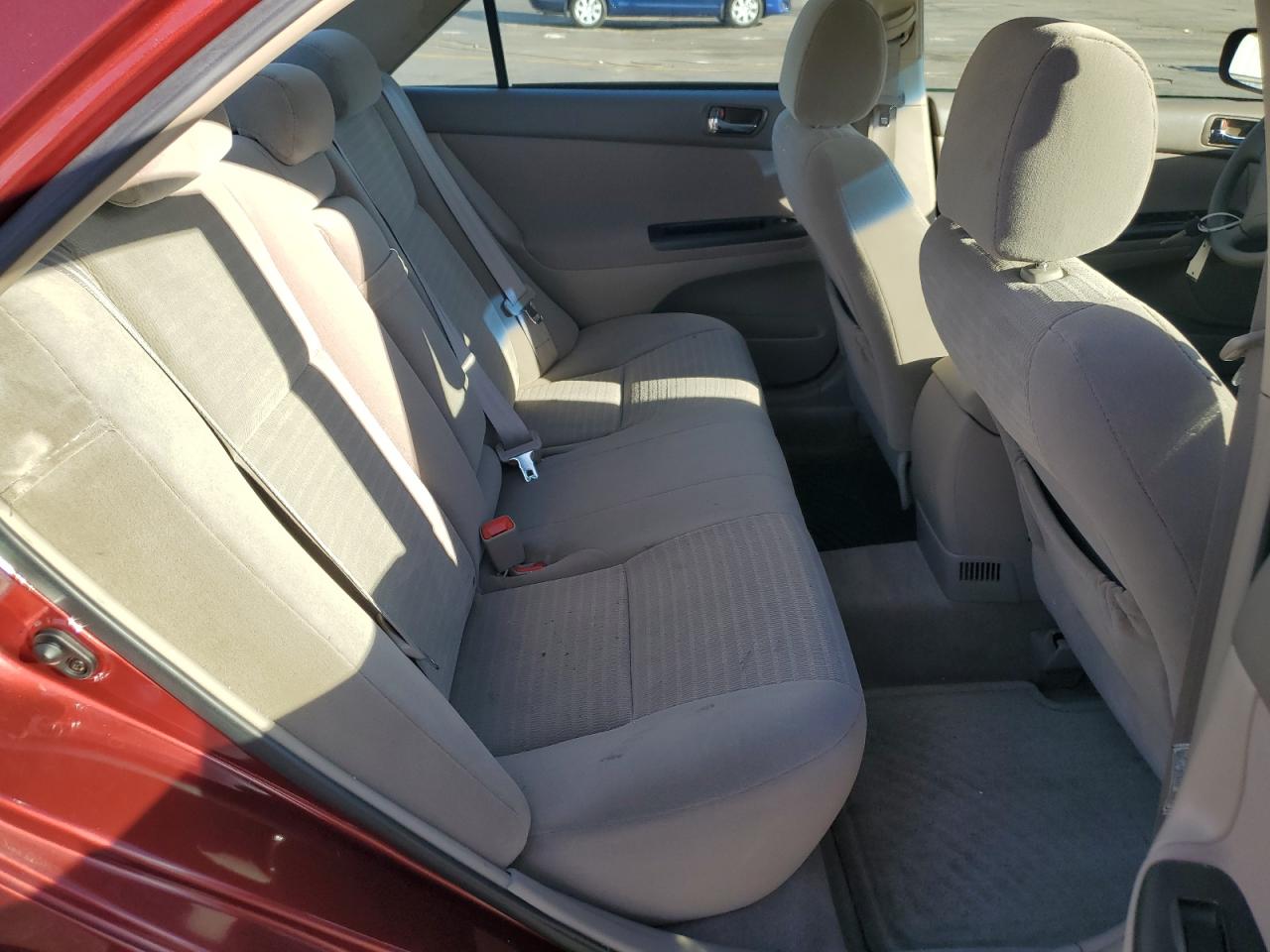 2005 Toyota Camry - Image 10