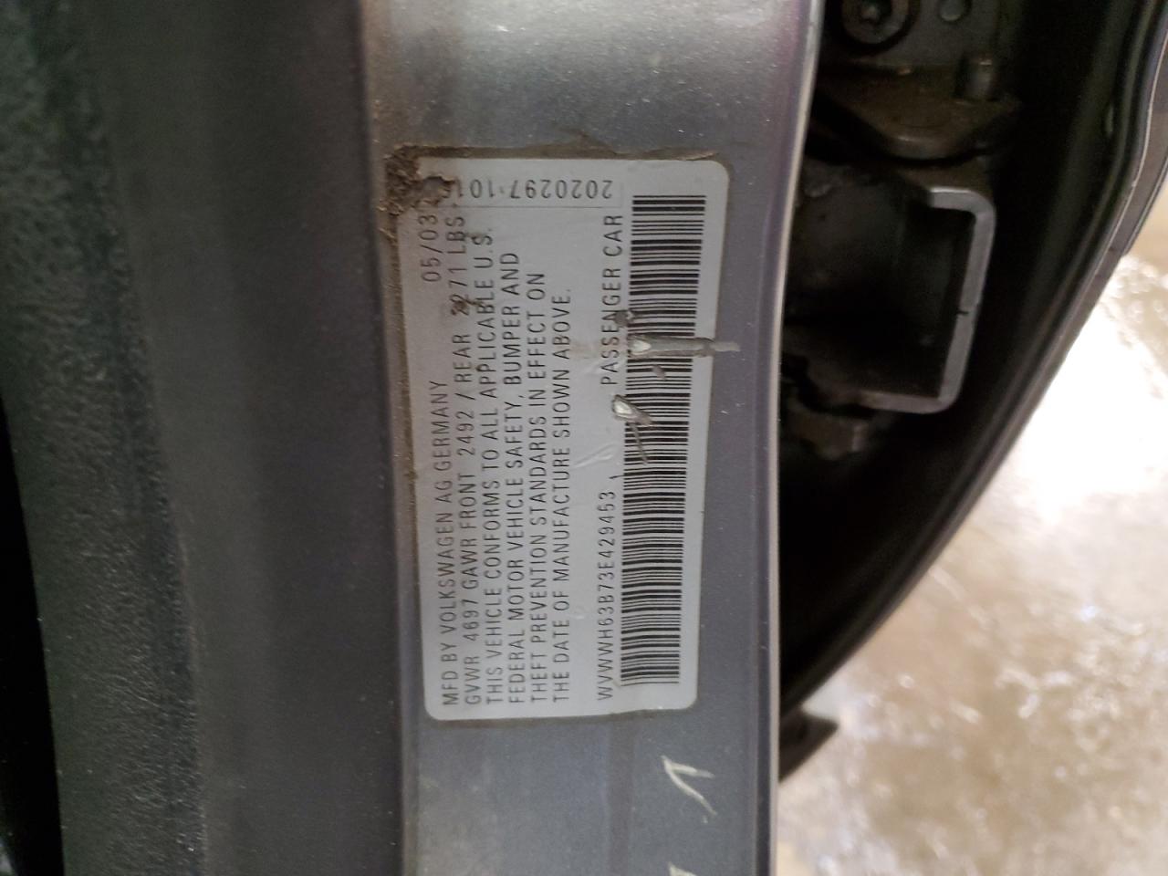 2003 Volkswagen Passat - Image 13