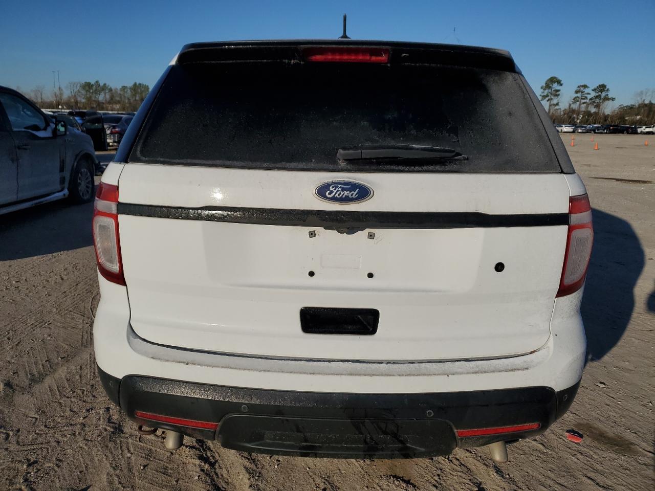 2015 Ford Explorer - Image 6