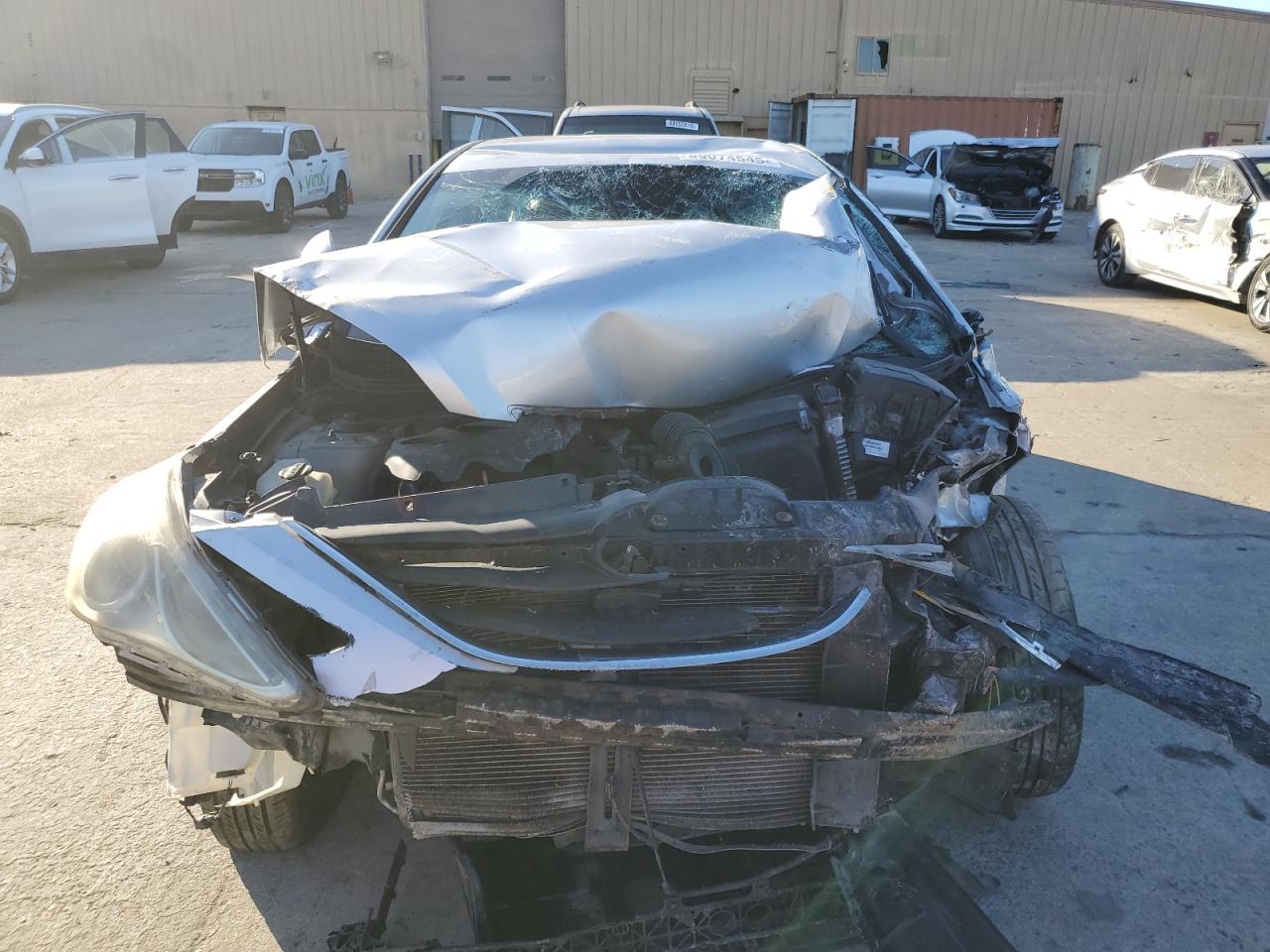 2012 Hyundai Sonata - Image 5