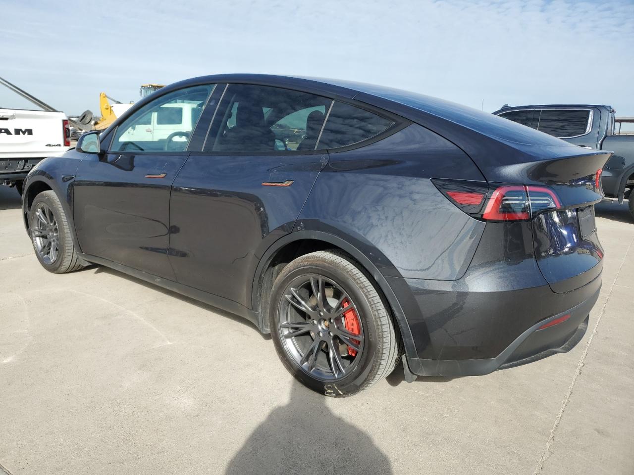 VIN 7SAYGDED8RA301678 2024 TESLA MODEL Y no.2