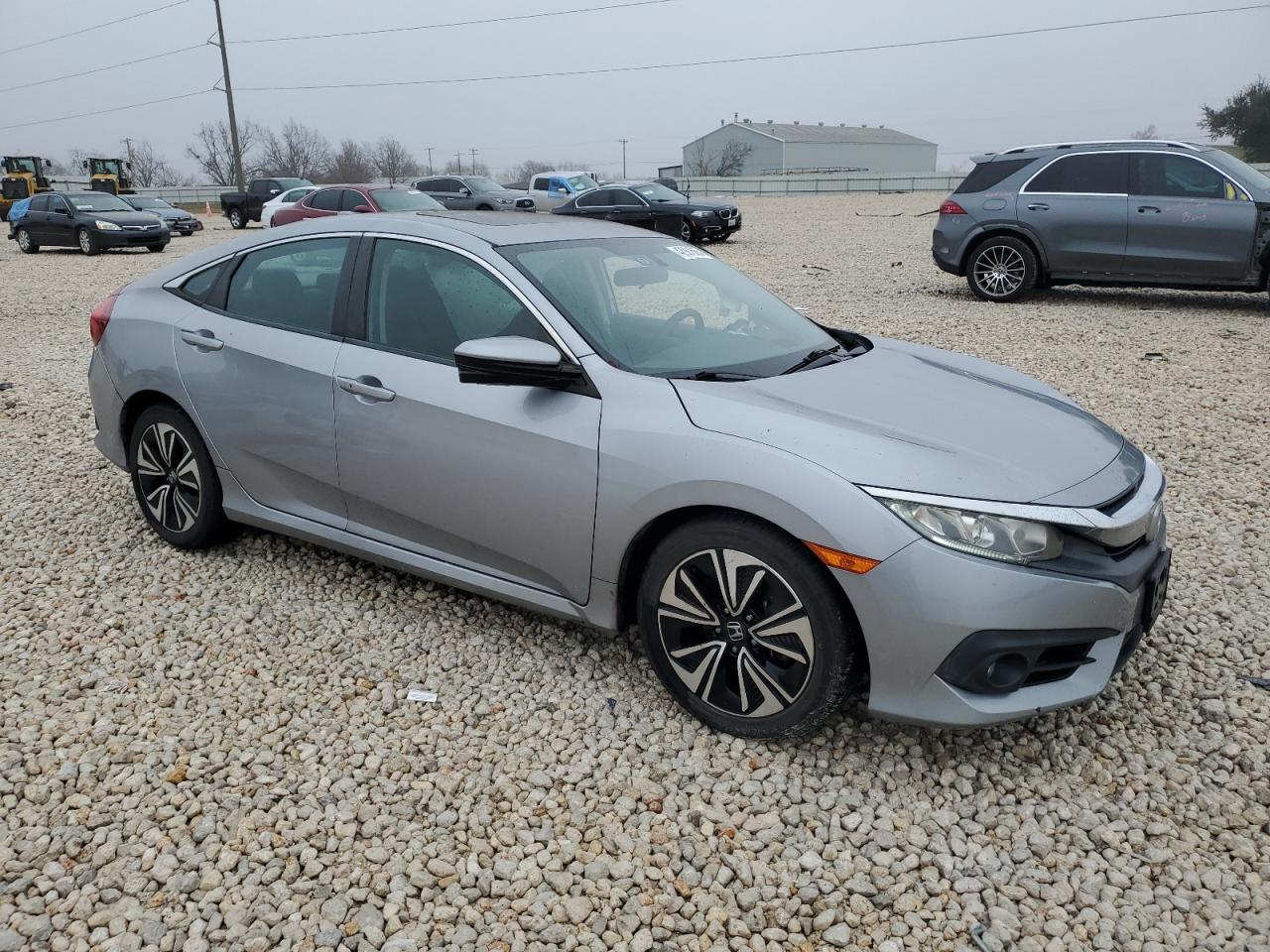 2017 Honda Civic - Image 4