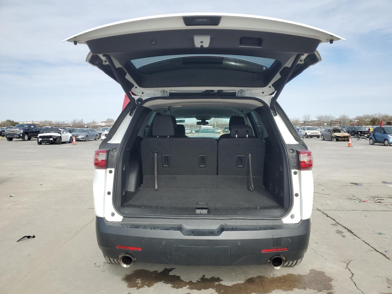 2020 Chevrolet Traverse - Image 6