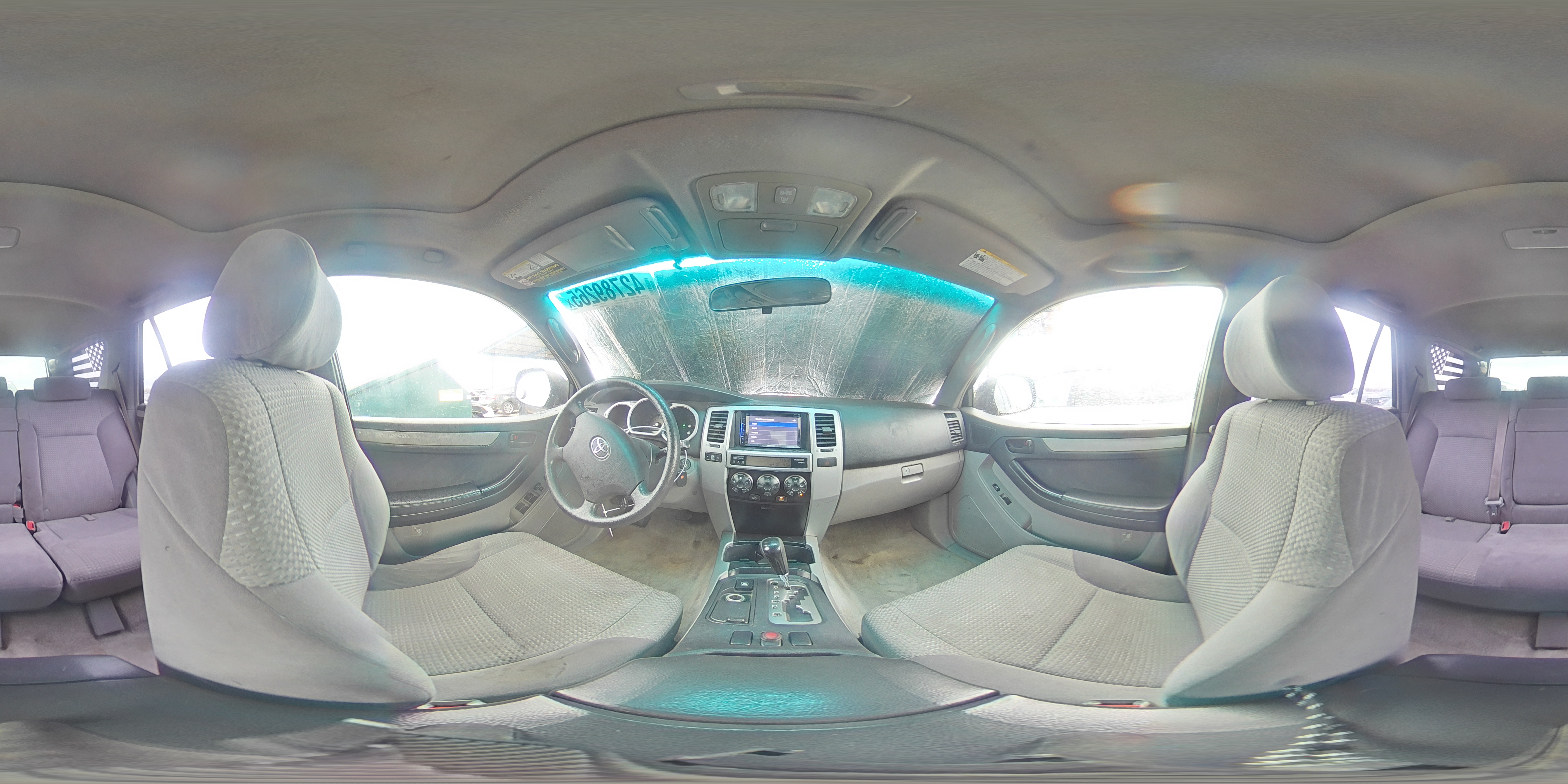 2005 Toyota 4Runner - Image 14