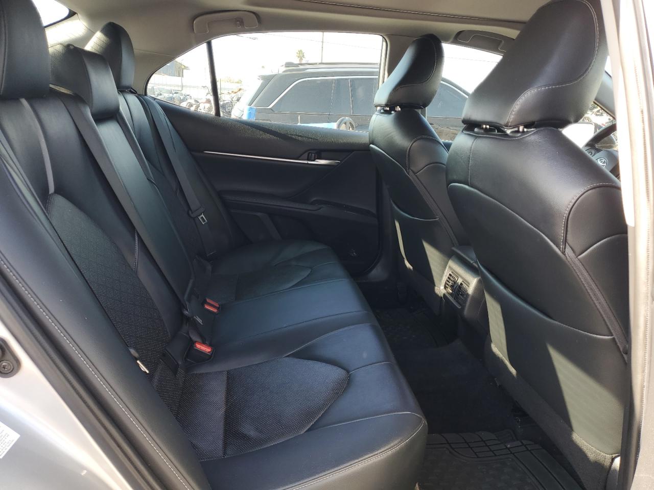 2019 Toyota Camry - Image 10