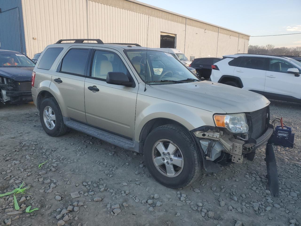 2010 Ford Escape - Image 4