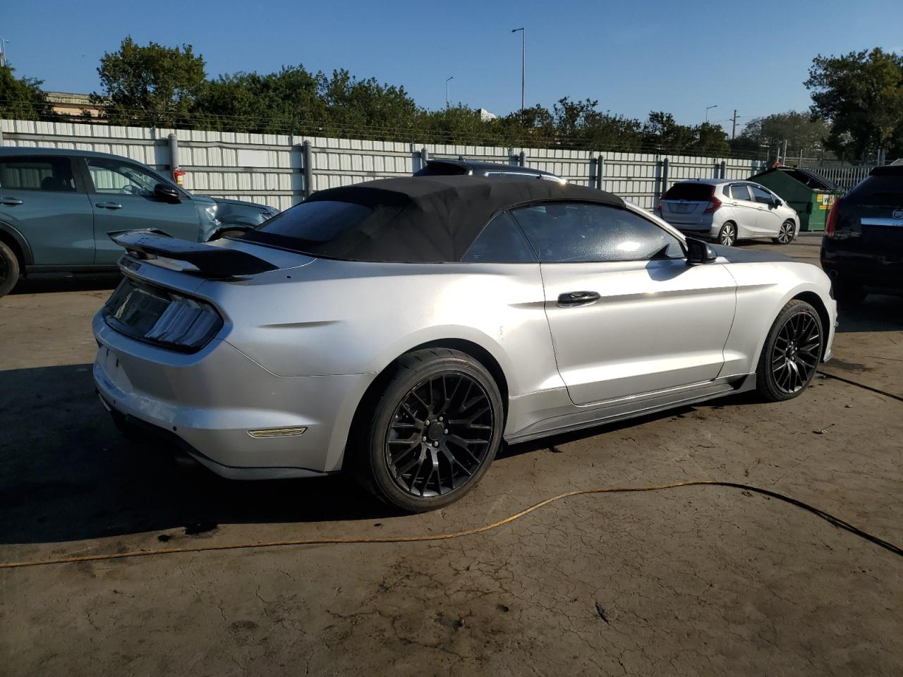 2019 Ford Mustang - Image 3