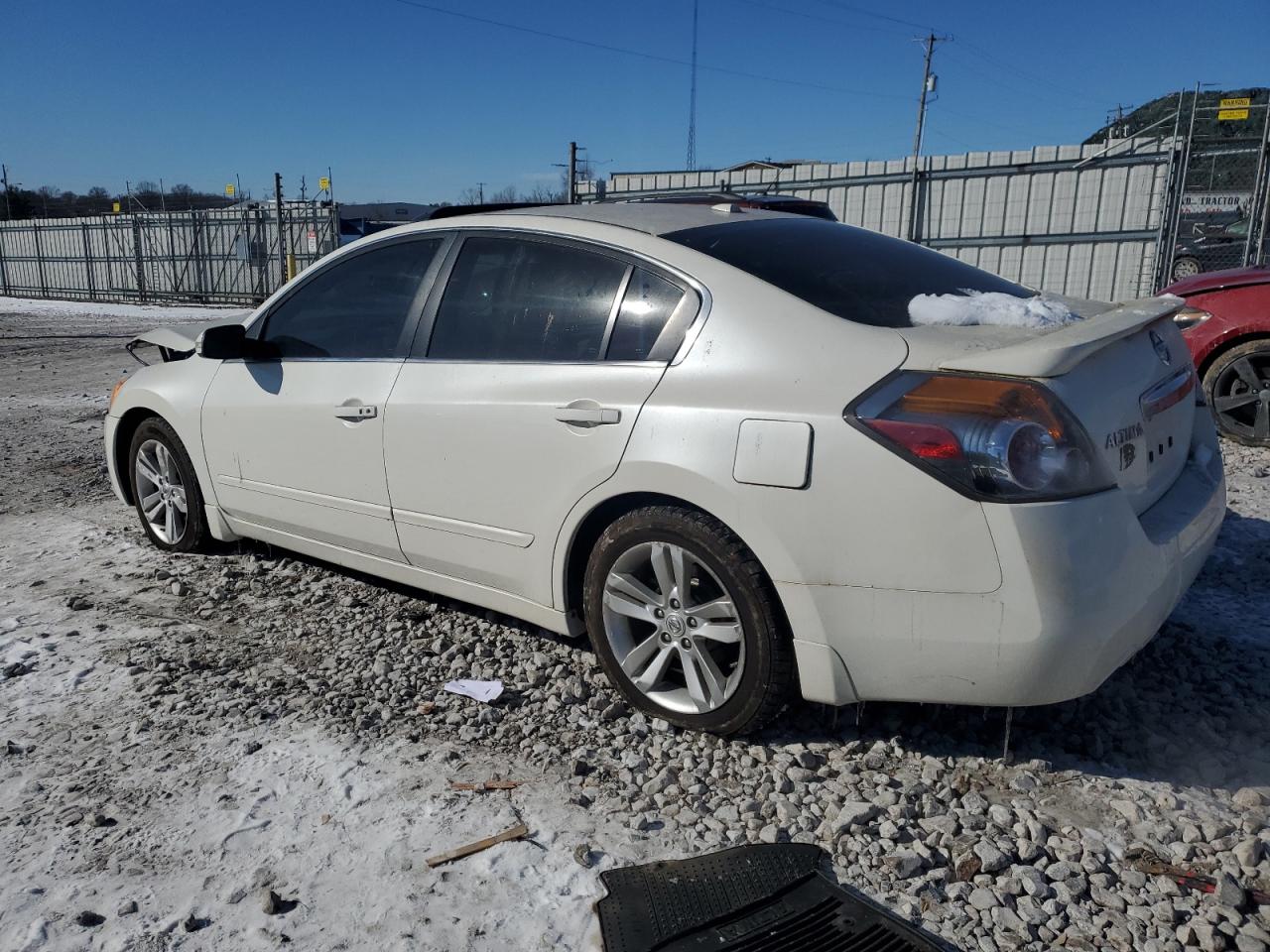 2012 Nissan Altima - Image 2