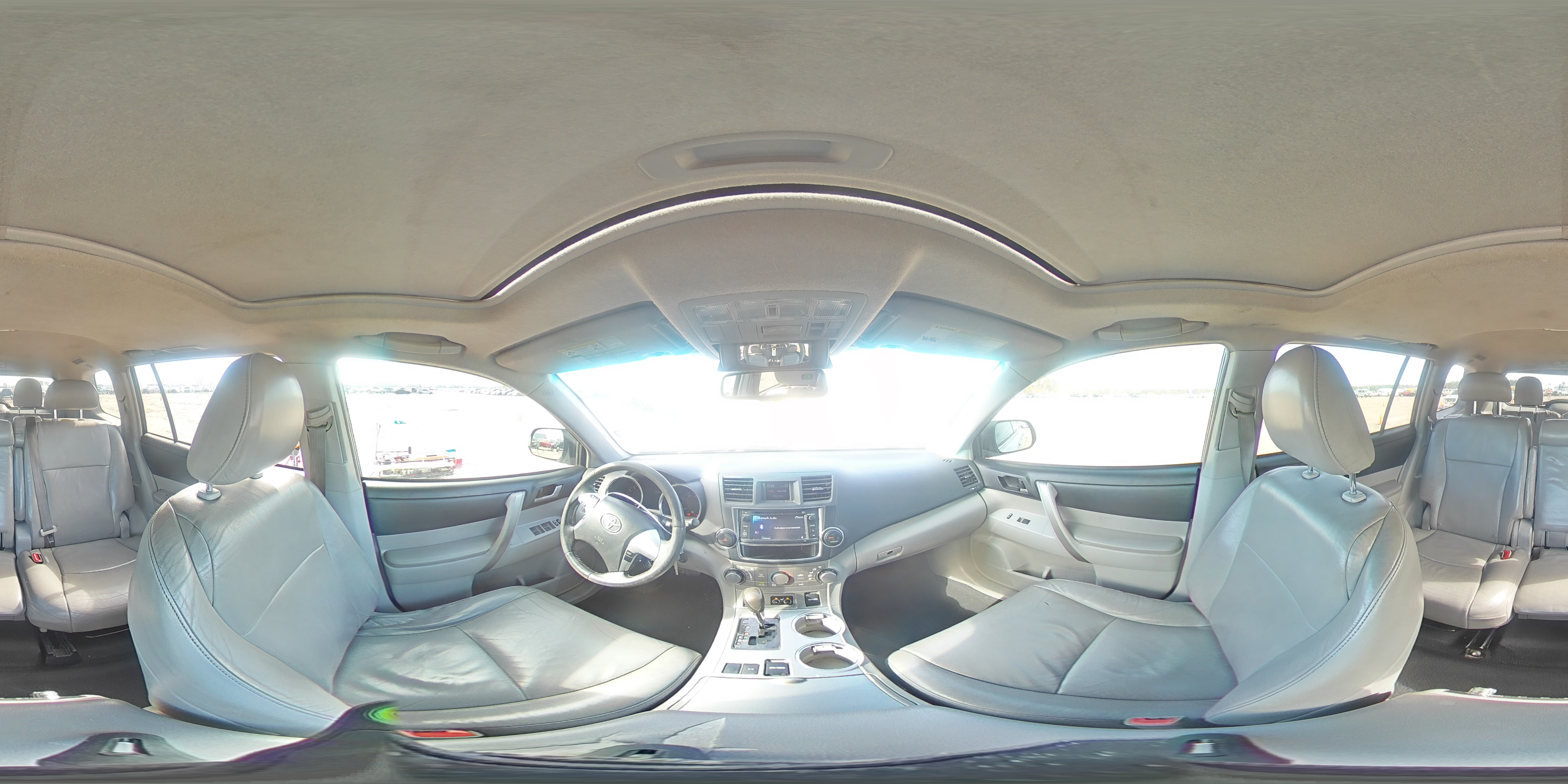 2013 Toyota Highlander - Image 13