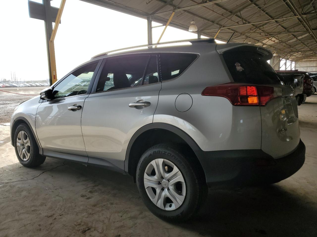 2015 Toyota RAV 4 - Image 2