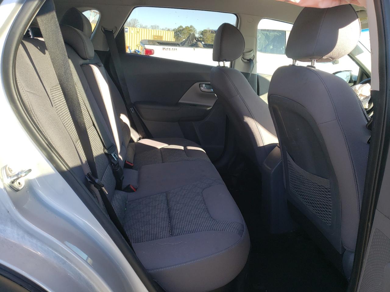 2017 Kia Niro - Image 11
