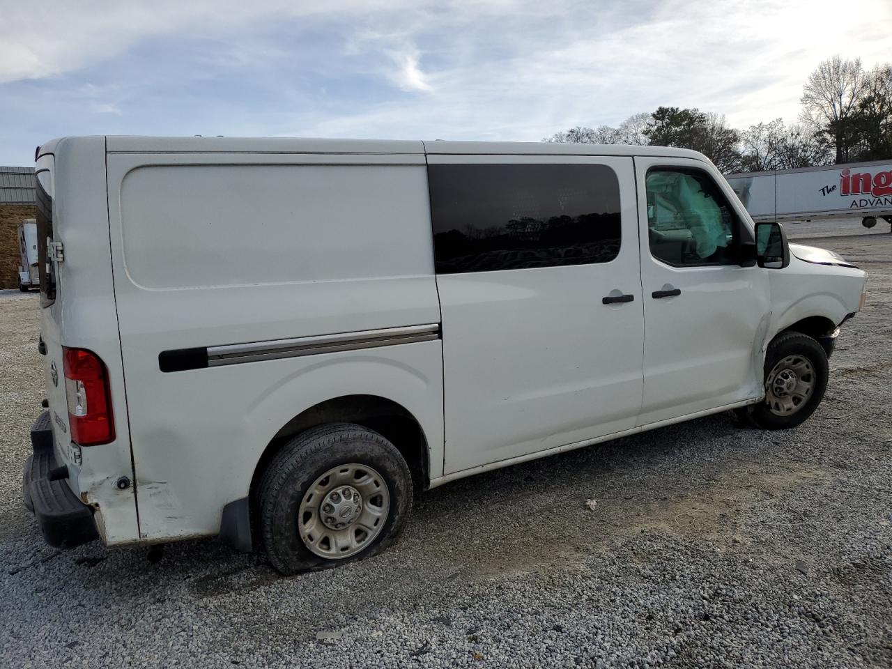 2016 Nissan NV - Image 3
