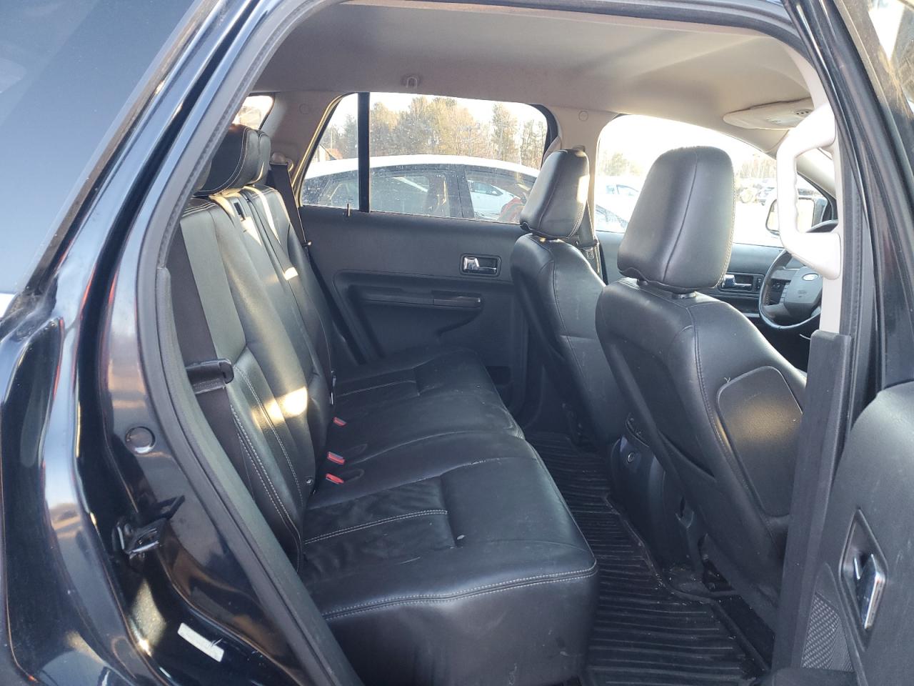 2010 Ford Edge - Image 11