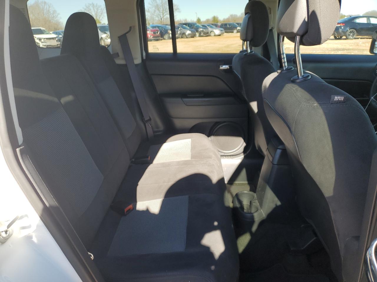 2016 Jeep Liberty (Patriot) - Image 11