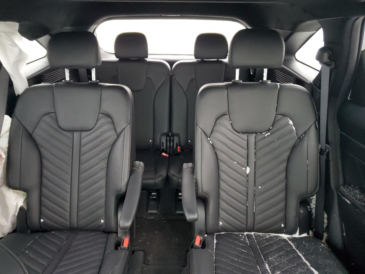 2024 Kia Sorento - Image 10