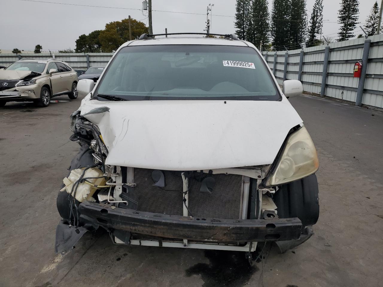2005 Toyota Sienna - Image 5