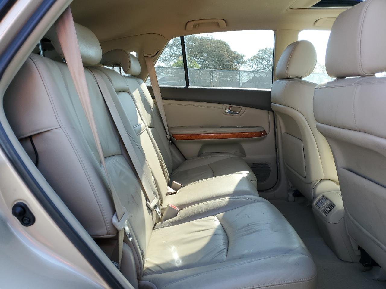 2009 Lexus RX - Image 11