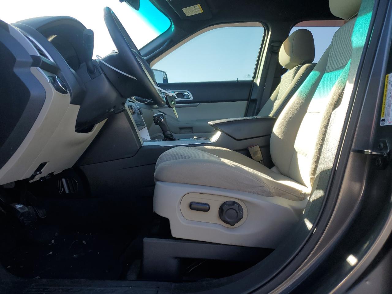 2015 Ford Explorer - Image 7