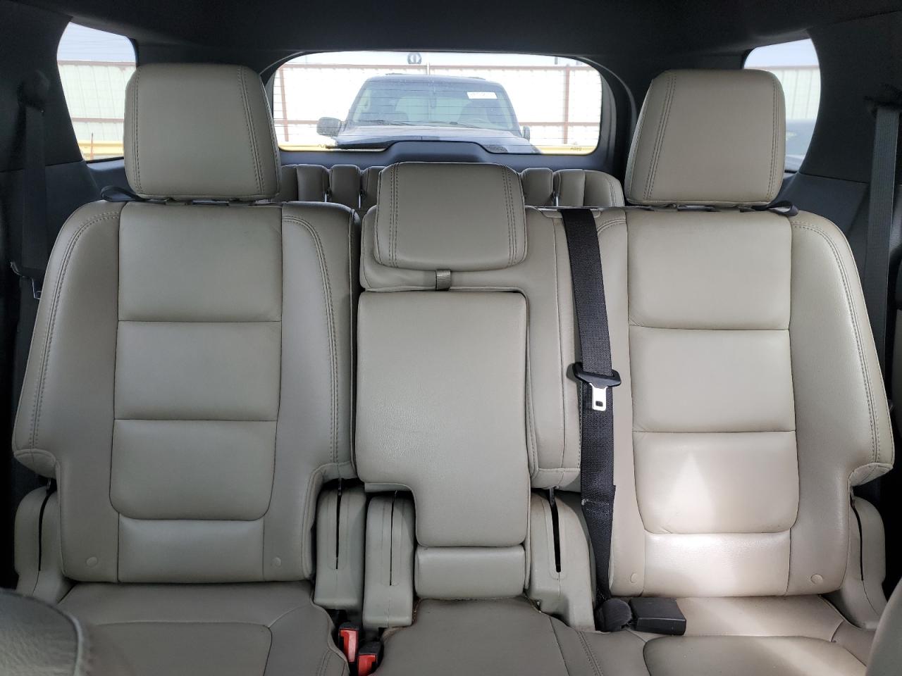 2014 Ford Explorer - Image 10