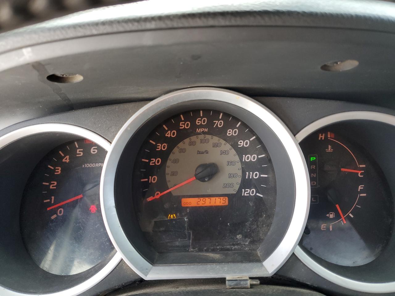 2006 Toyota Tacoma - Image 9